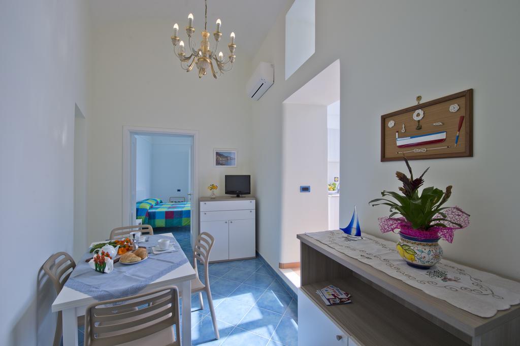 Blu Rose Apartment อามาลฟี ภายนอก รูปภาพ