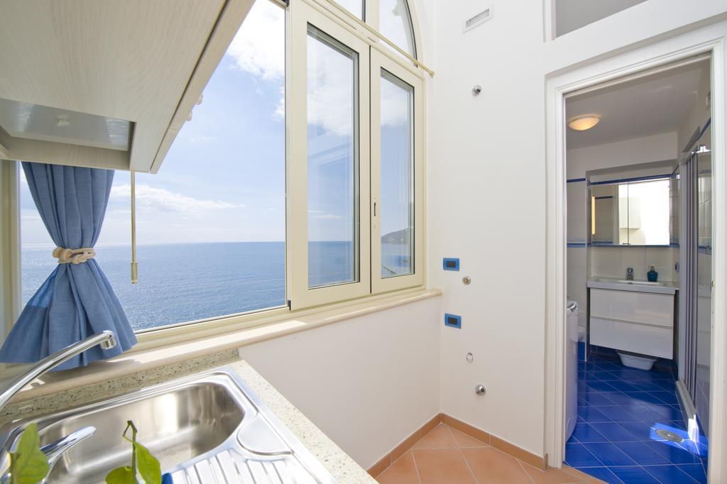 Blu Rose Apartment อามาลฟี ภายนอก รูปภาพ